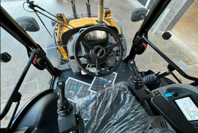 2023-jcb-3-cx-traktorgraver-gravemaskin-big-7