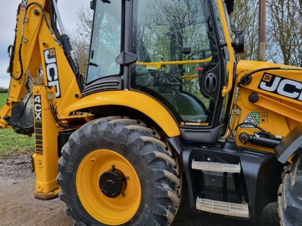 2022-jcb-4cx-pro-traktorgraver-gravemaskin-big-9