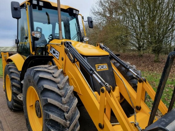 2022-jcb-4cx-pro-traktorgraver-gravemaskin-big-4