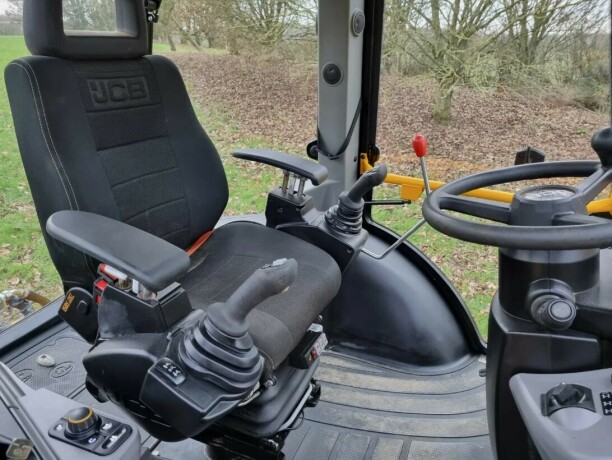 2022-jcb-4cx-pro-traktorgraver-gravemaskin-big-13