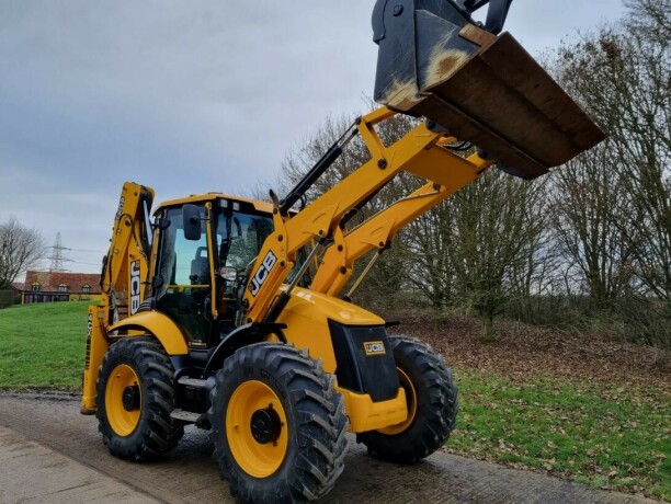 2022-jcb-4cx-pro-traktorgraver-gravemaskin-big-1
