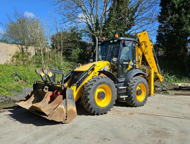2018-jcb-4cx-traktorgraver-gravemaskin-big-11