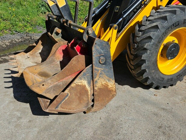 2018-jcb-4cx-traktorgraver-gravemaskin-big-7