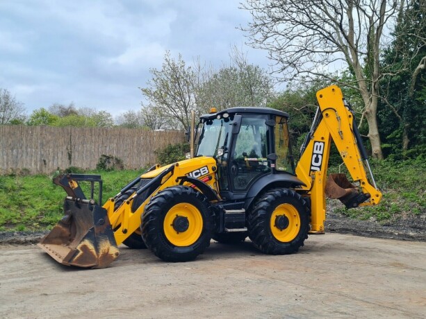 2018-jcb-4cx-pro-traktorgraver-gravemaskin-big-1