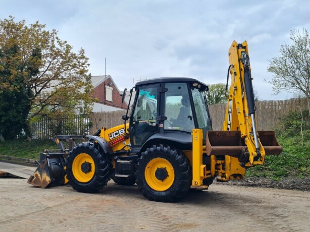 2018-jcb-4cx-pro-traktorgraver-gravemaskin-big-3