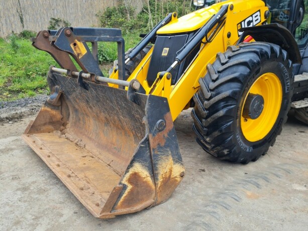 2018-jcb-4cx-pro-traktorgraver-gravemaskin-big-10