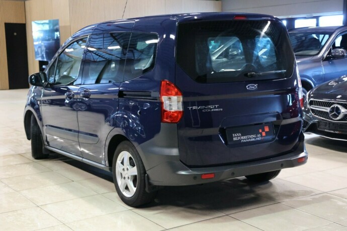 ford-transit-courier-bensin-2017-big-1