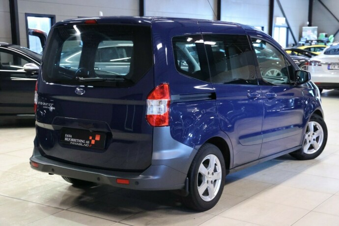 ford-transit-courier-bensin-2017-big-2