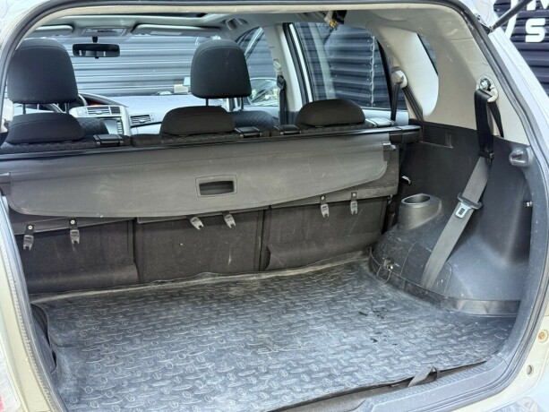 toyota-verso-diesel-2009-big-29