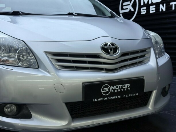 toyota-verso-diesel-2009-big-4