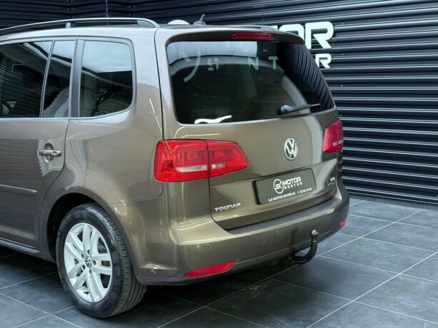 volkswagen-touran-diesel-2012-big-6