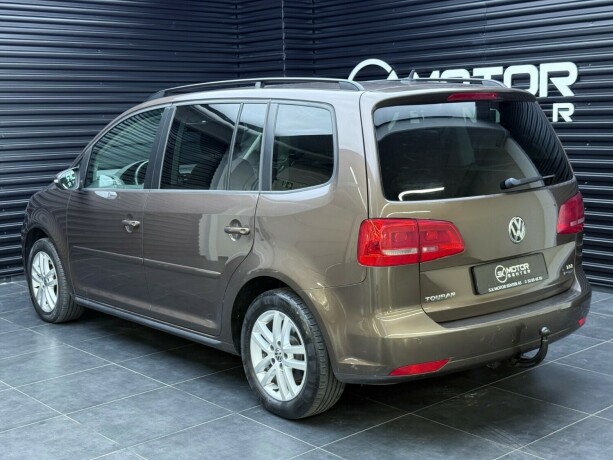 volkswagen-touran-diesel-2012-big-2