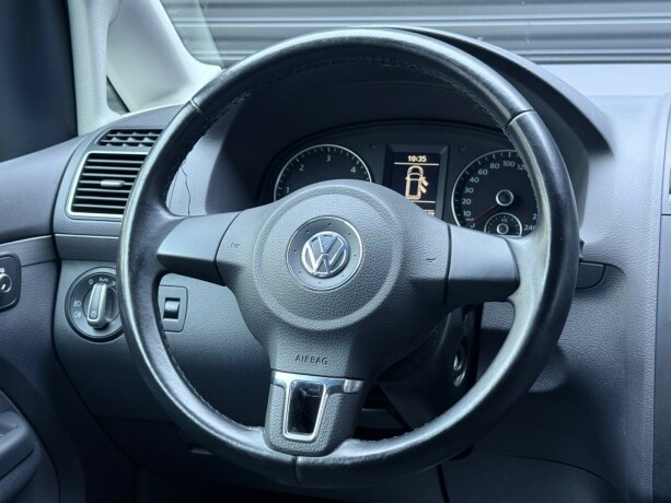 volkswagen-touran-diesel-2012-big-13