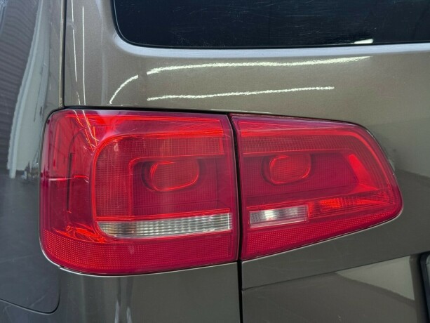 volkswagen-touran-diesel-2012-big-7