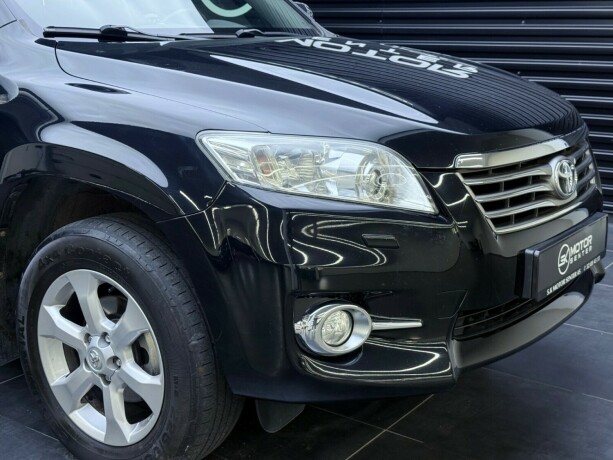 toyota-rav4-diesel-2011-big-2