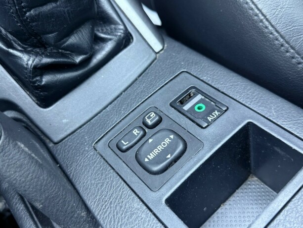 toyota-rav4-diesel-2011-big-24