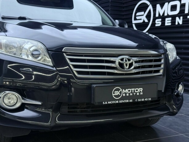 toyota-rav4-diesel-2011-big-4