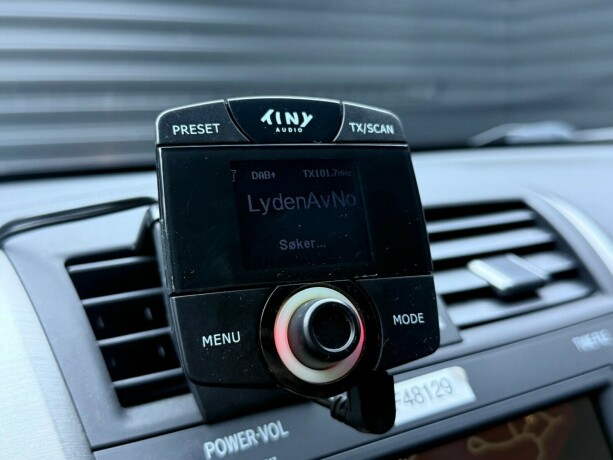 toyota-rav4-diesel-2011-big-16