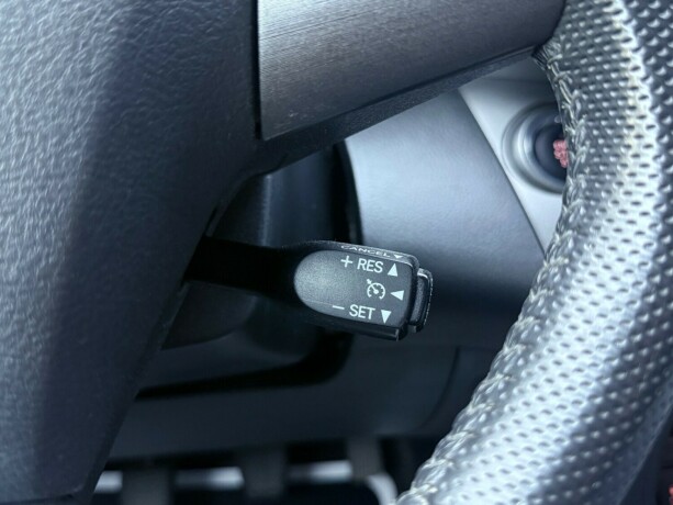 toyota-rav4-diesel-2011-big-14