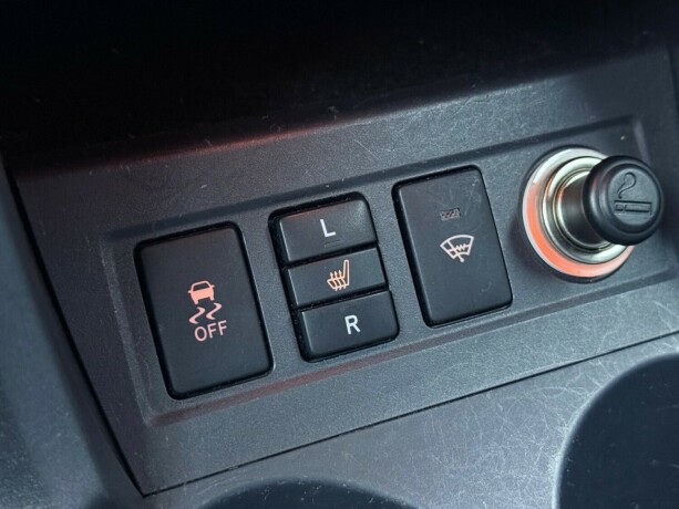 toyota-rav4-diesel-2011-big-25