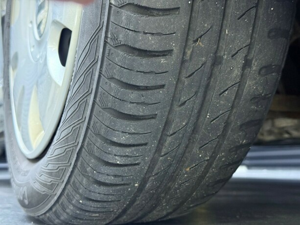 volkswagen-golf-bensin-2007-big-8