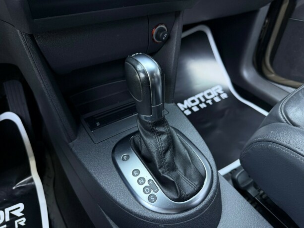 volkswagen-touran-diesel-2014-big-22