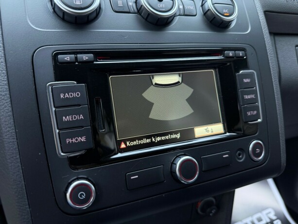 volkswagen-touran-diesel-2014-big-21