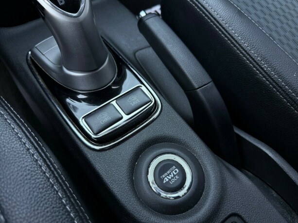 mitsubishi-outlander-elektrisitetbensin-2014-big-24