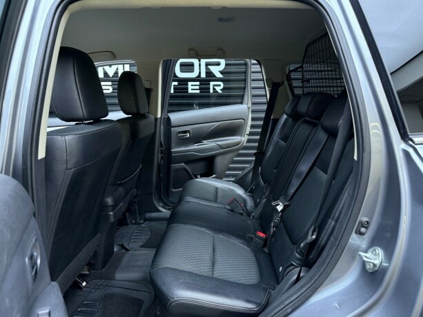 mitsubishi-outlander-elektrisitetbensin-2014-big-27