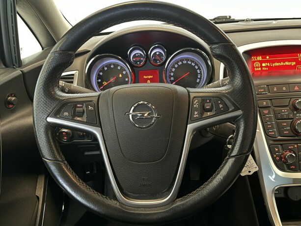 opel-astra-bensin-2012-big-11