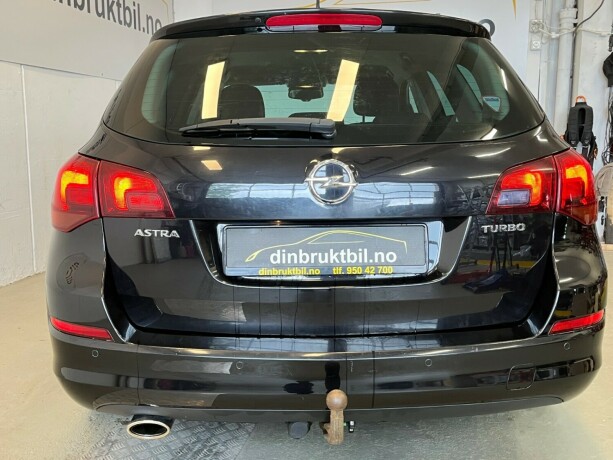 opel-astra-bensin-2012-big-6
