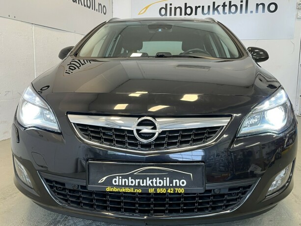 opel-astra-bensin-2012-big-2