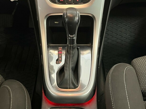 opel-astra-bensin-2012-big-14