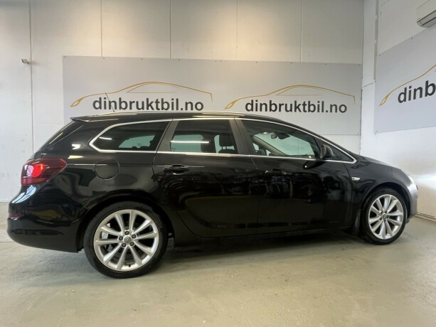 opel-astra-bensin-2012-big-3