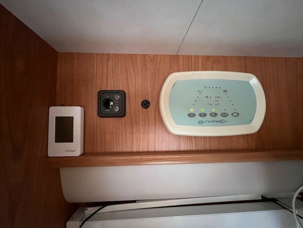 rimor-europeo-91-lav-plassert-seng-truma-varme-god-nyttelast-600kg-under-7meter-reg-for-4-pers-diesel-2010-big-32