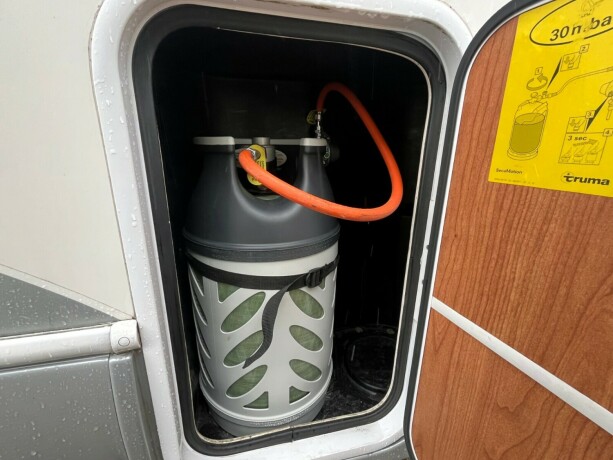 rimor-europeo-91-lav-plassert-seng-truma-varme-god-nyttelast-600kg-under-7meter-reg-for-4-pers-diesel-2010-big-9