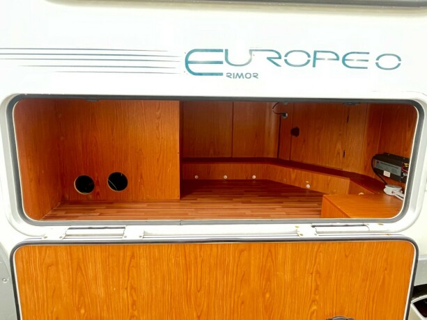 rimor-europeo-91-lav-plassert-seng-truma-varme-god-nyttelast-600kg-under-7meter-reg-for-4-pers-diesel-2010-big-7