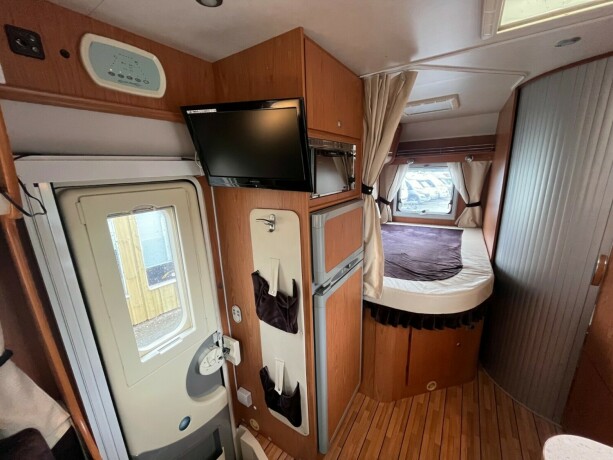 rimor-europeo-91-lav-plassert-seng-truma-varme-god-nyttelast-600kg-under-7meter-reg-for-4-pers-diesel-2010-big-31