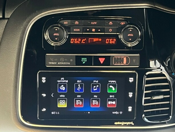 mitsubishi-outlander-elektrisitetbensin-2019-big-17