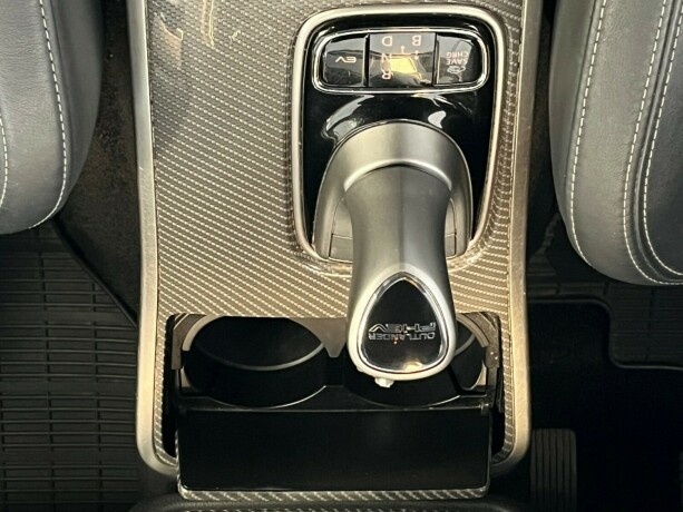 mitsubishi-outlander-elektrisitetbensin-2019-big-19