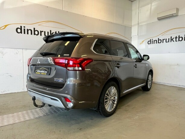 mitsubishi-outlander-elektrisitetbensin-2019-big-2