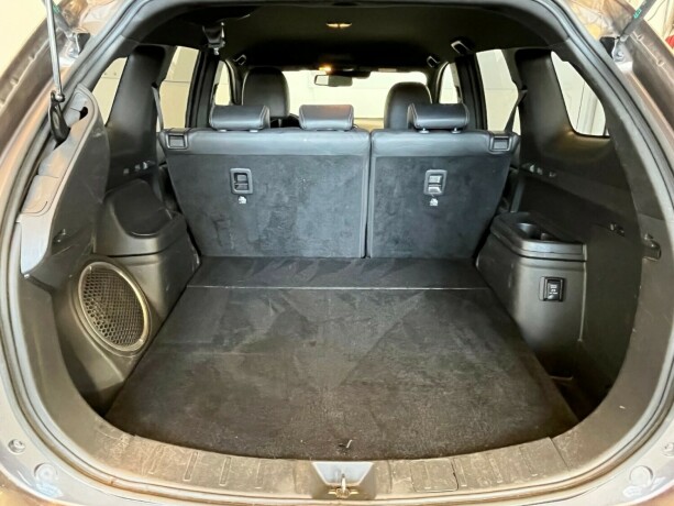 mitsubishi-outlander-elektrisitetbensin-2019-big-3