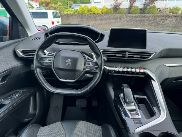 peugeot-5008-bensin-2018-big-7
