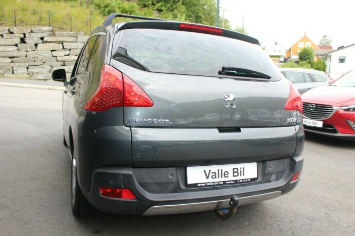 peugeot-3008-diesel-2011-big-2