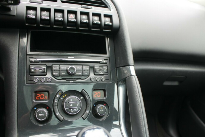 peugeot-3008-diesel-2011-big-8