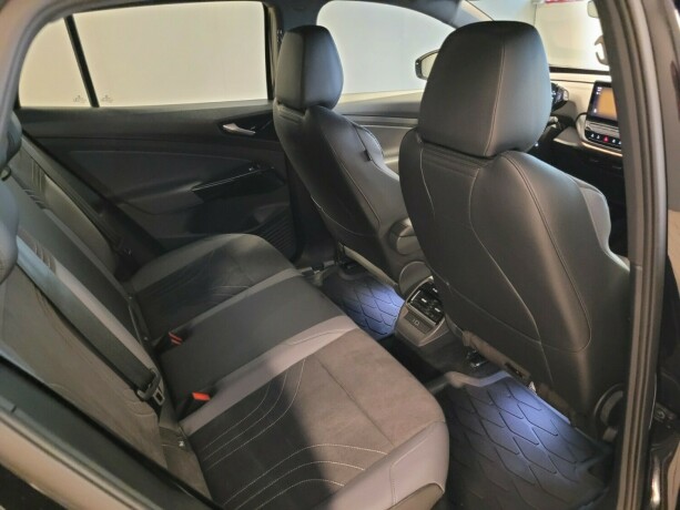 volkswagen-id4-elektrisitet-2022-big-16