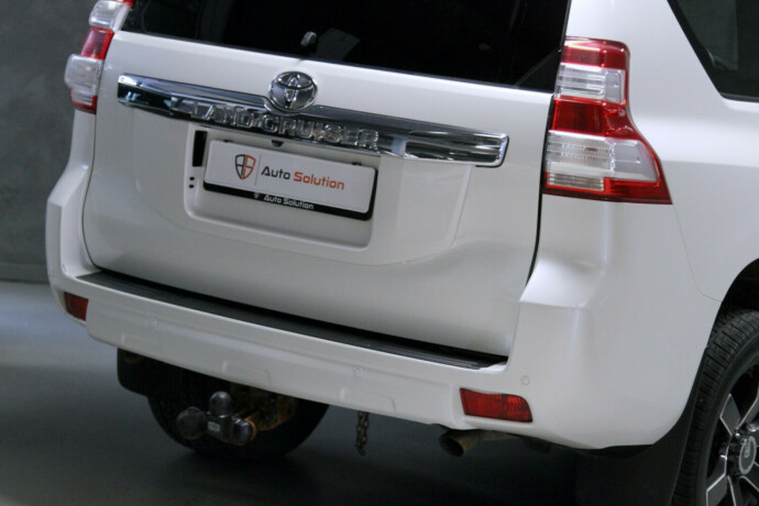 toyota-land-cruiser-diesel-2015-big-31