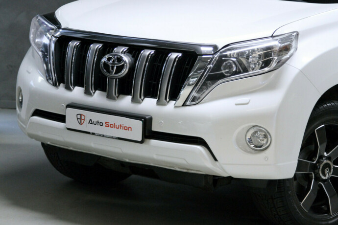 toyota-land-cruiser-diesel-2015-big-26