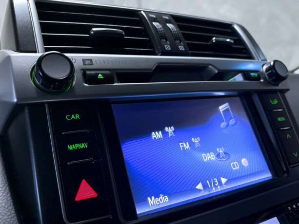 toyota-land-cruiser-diesel-2015-big-11