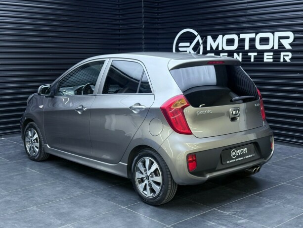 kia-picanto-bensin-2015-big-1